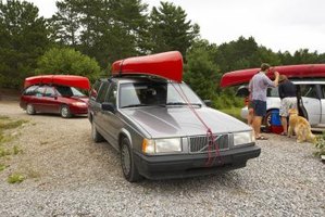 How to Build a Canoe Rack for a Pickup Truck (10 Steps) | eHow