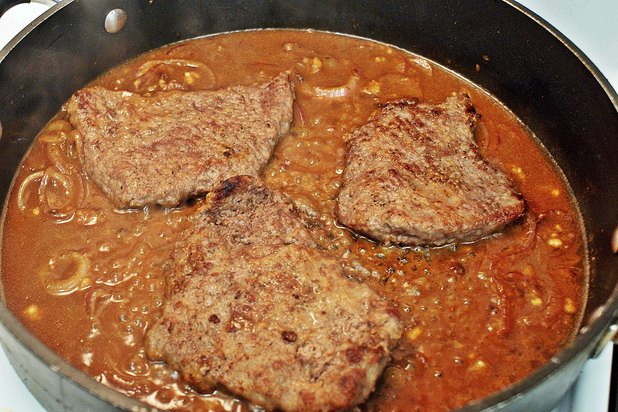 how-to-pan-fry-or-cook-a-cube-steak-ehow