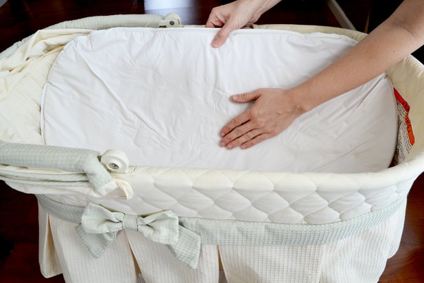 how-to-put-together-a-kolcraft-rocking-bassinet-ehow