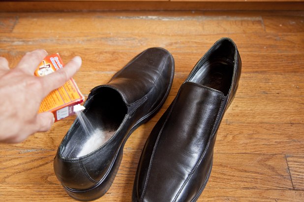 How to Clean Smelly Leather Shoes (with Pictures) | eHow