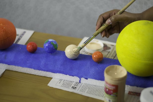 How to Build a 3D Model of the Solar System (with Pictures)  eHow