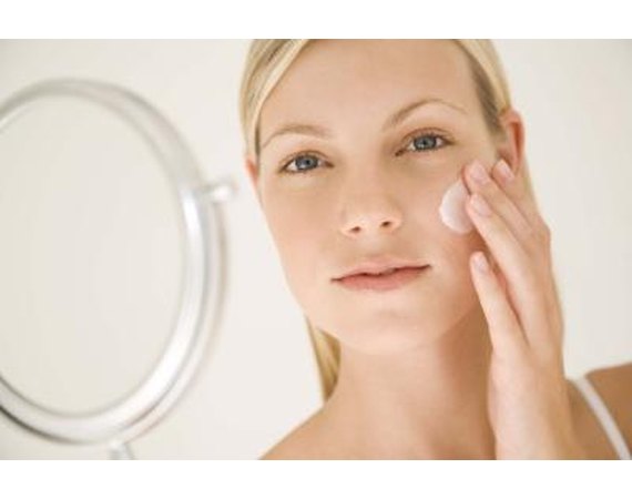 How to Use Pure Coenzyme Q10 on the Skin