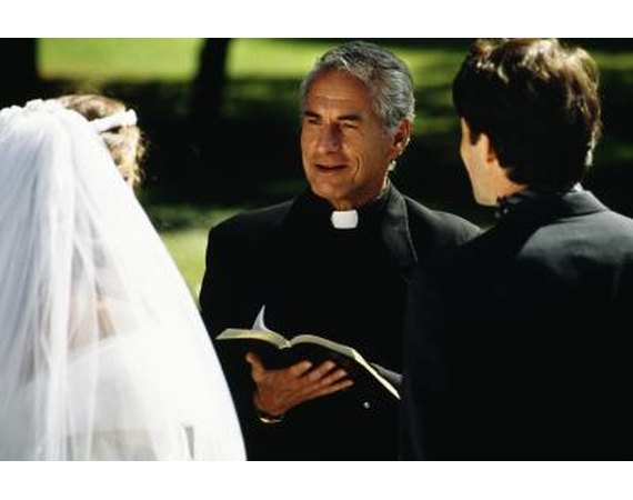 Wedding Etiquette Regarding Paying the Preacher