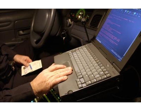 How to Report a Stolen Driver's License to Credit Companies