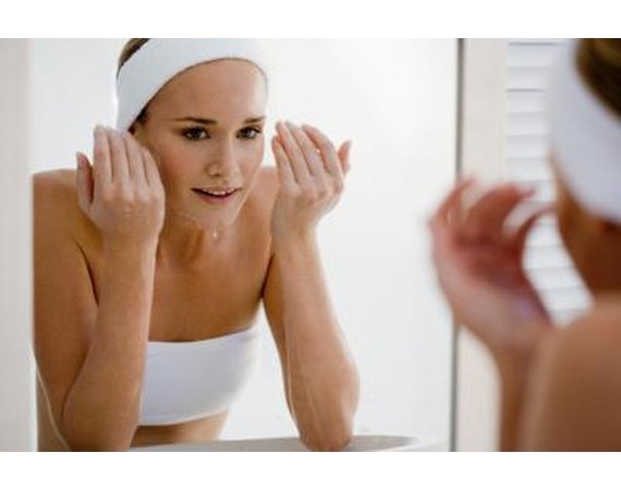 Orange Peel Oil to Reduce Wrinkles & Sagging Skin