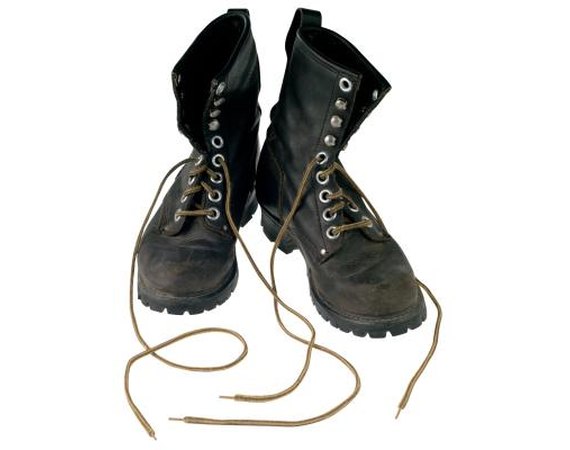 How to Give Boots a Vintage Look
