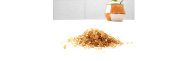 How to Convert Sugar From Ounces to Cups thumbnail Brown sugar has a different weight than white sugar.