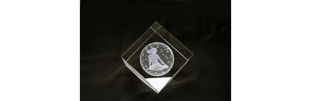 diy-glass-etching-stencils-8-steps-ehow