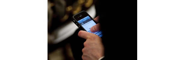 How to Make Your Own iPhone App thumbnail