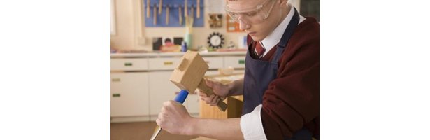 How to Make Your Own Wood Mallet for Paint thumbnail