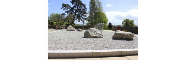 What Is a Zen Garden? thumbnail