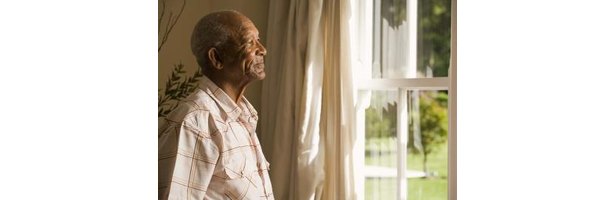 how-to-assess-if-an-elderly-parent-should-live-alone-ehow