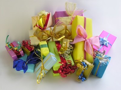 Wedding Gift List Ideas on Think Of Bridal Shower Prize Ideas That Are Memorable And Thoughtful