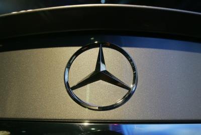 Battery Replacement on How To Replace The Car Key Battery In A Mercedes Benz Ehow Com