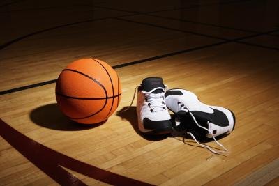  Basketball Shoes on How To Keep Your Shoes From Slipping On A Basketball Court   Ehow Com