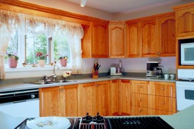 Fitting Kitchen Cabinets on Lazy Susans Are Often Found In The Corners Of Kitchen Cabinets