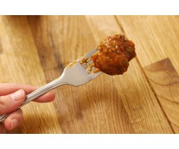 How to Make Meatballs Without Breadcrumbs (with Pictures) | eHow