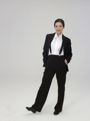 What Sneaker Will need to a lady Put on By using Tuxedo Slacks? 