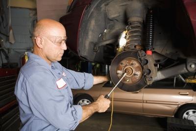 How do I Replace the Rotors on a 2002 Toyota 4Runner?