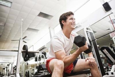 Man lifting weights