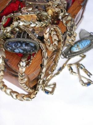 How to remain Bracelets along with Stores Through Rusting