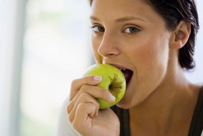 An apple or half a grapefruit is allowed for breakfast.