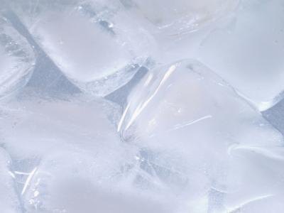 Ice cubes(Medioimages/Photodisc/Photodisc/Getty Images)