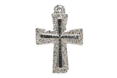 How to Clean a Sterling Silver Neck Cross