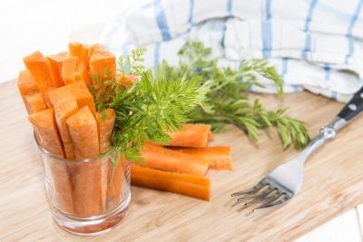 snack on small portions of raw vegetables