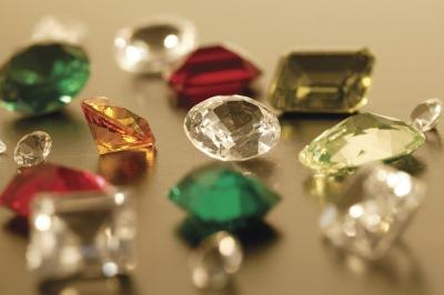 How to understand that Big difference Concerning Rhinestones as well as Gemstones
