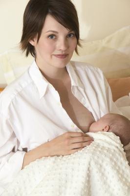 Is It Bad to Breastfeed While Pregnant?