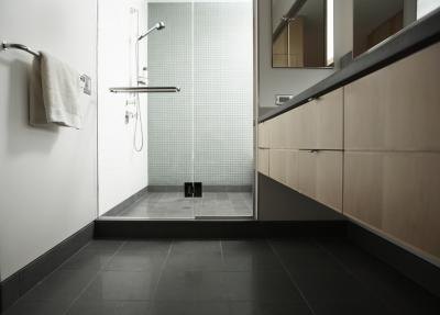 What Pieces Are Needed for a Corner Shower Stall?