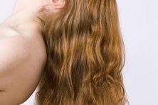 Get manageable hair and give it bounce by restoring moisture and shine.