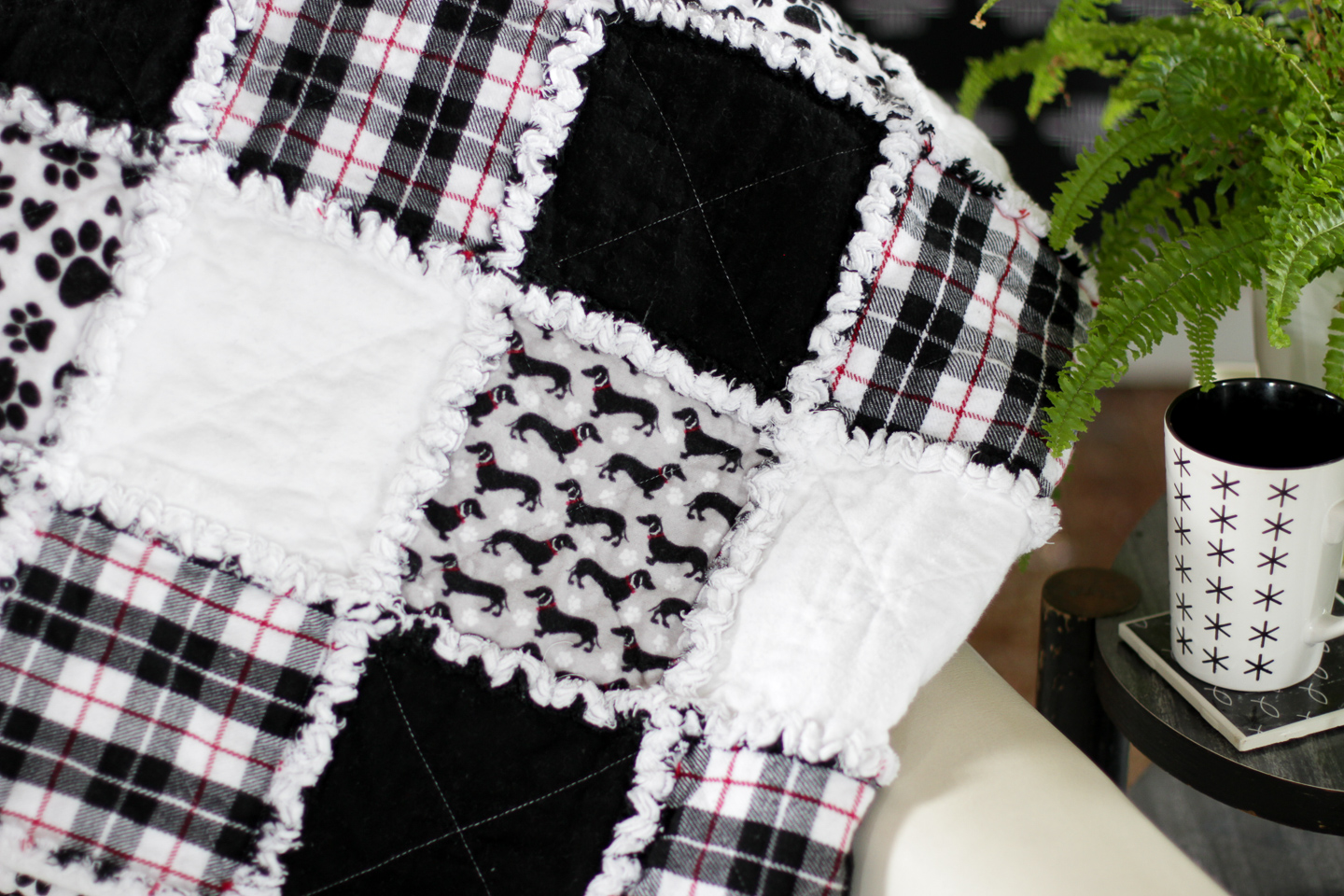 Rag top Quilt Black and White