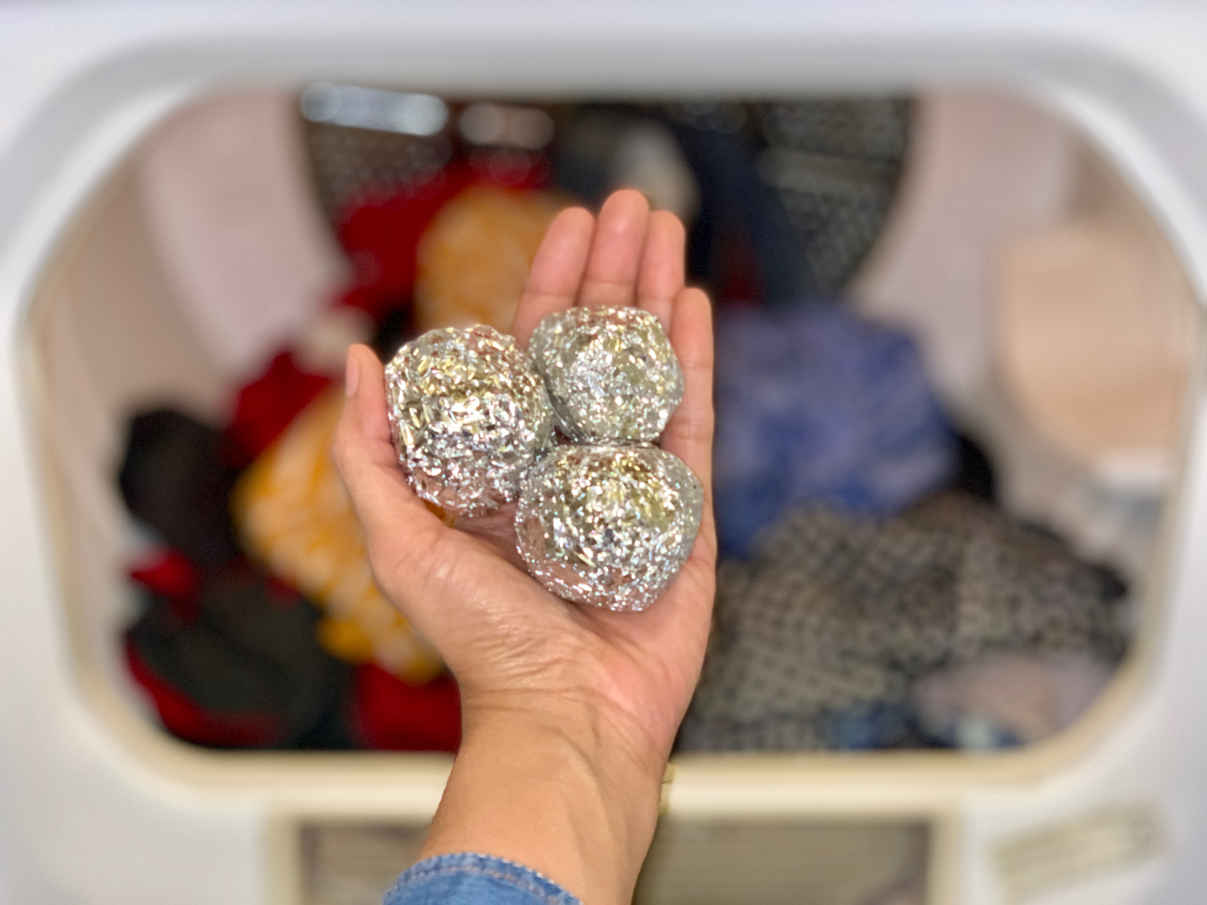 Use a ball of aluminum foil to eliminate static in the dryer - CNET