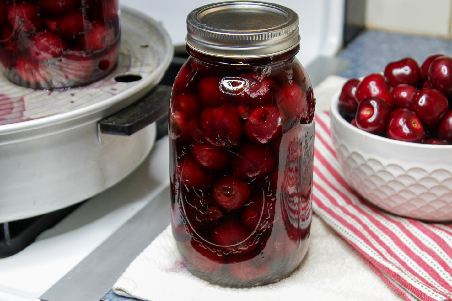 How to Preserve Cherries