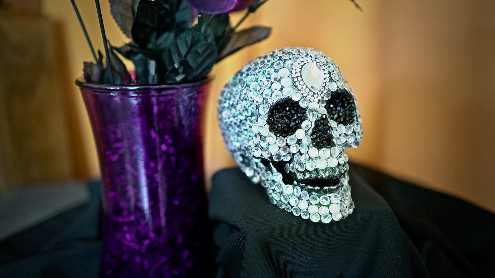 DIY Black Glitter Skull