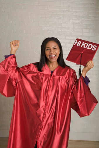 HEPNA 2019 Graduation Gown Cap Tassel Set, Uniforms Matte Graduation Robe  for High School and College Ceremony(Black,Size45) : Amazon.in: Home &  Kitchen