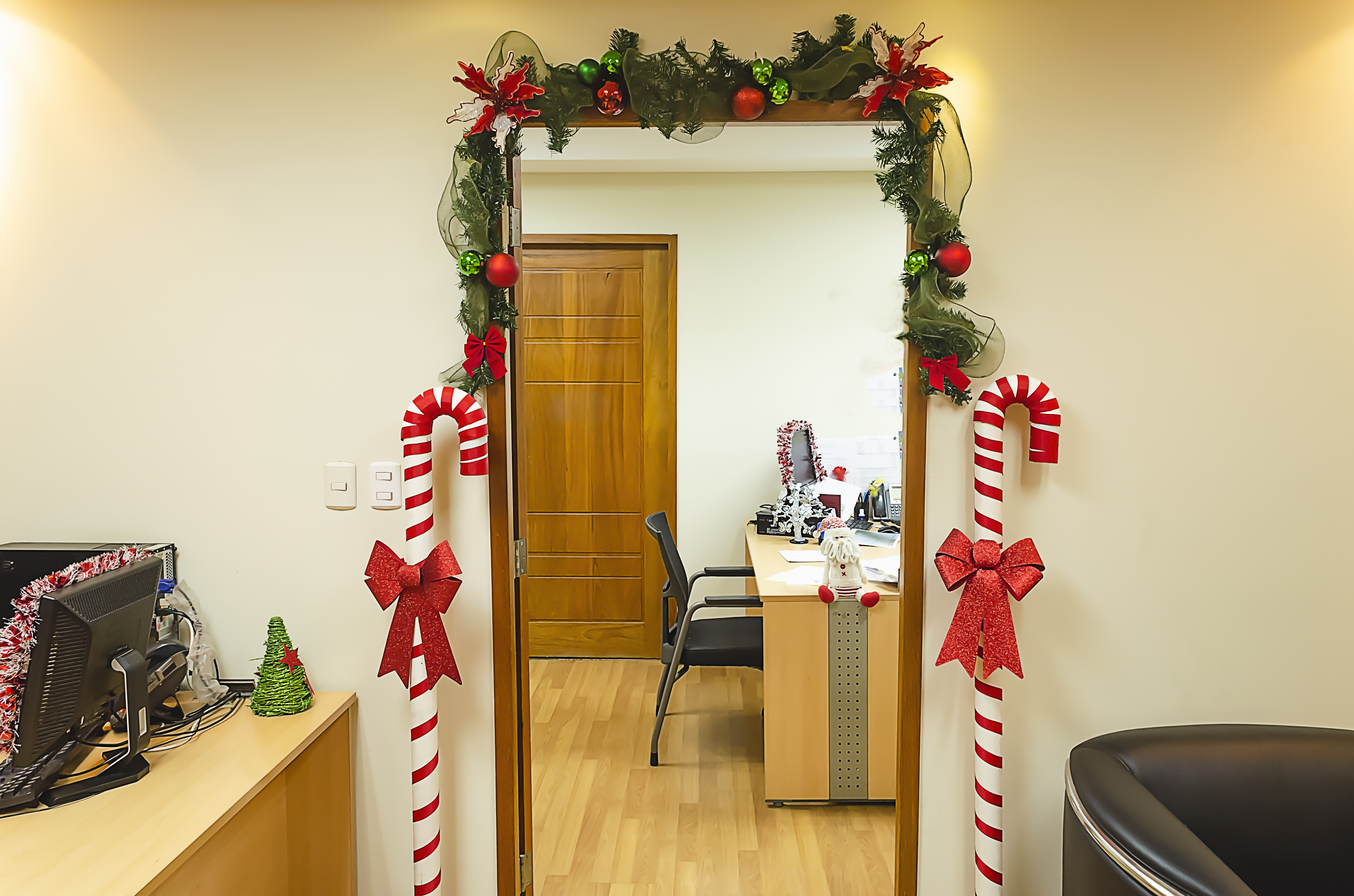File:Office Christmas decorating contest (6522815561).jpg - Wikimedia  Commons