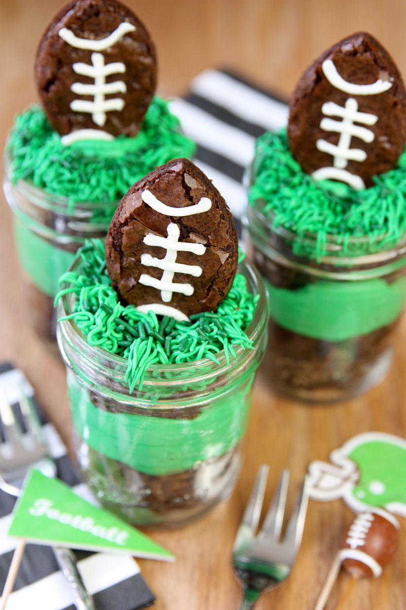 Easy Tri-Color Football Mason Jar Cupcakes