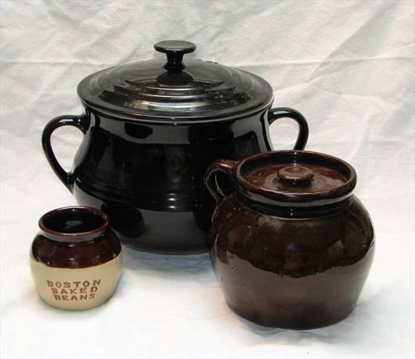 How to Cook With a Bean Pot