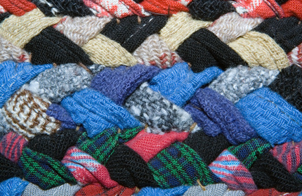 How to Make Rag Rugs by Hand