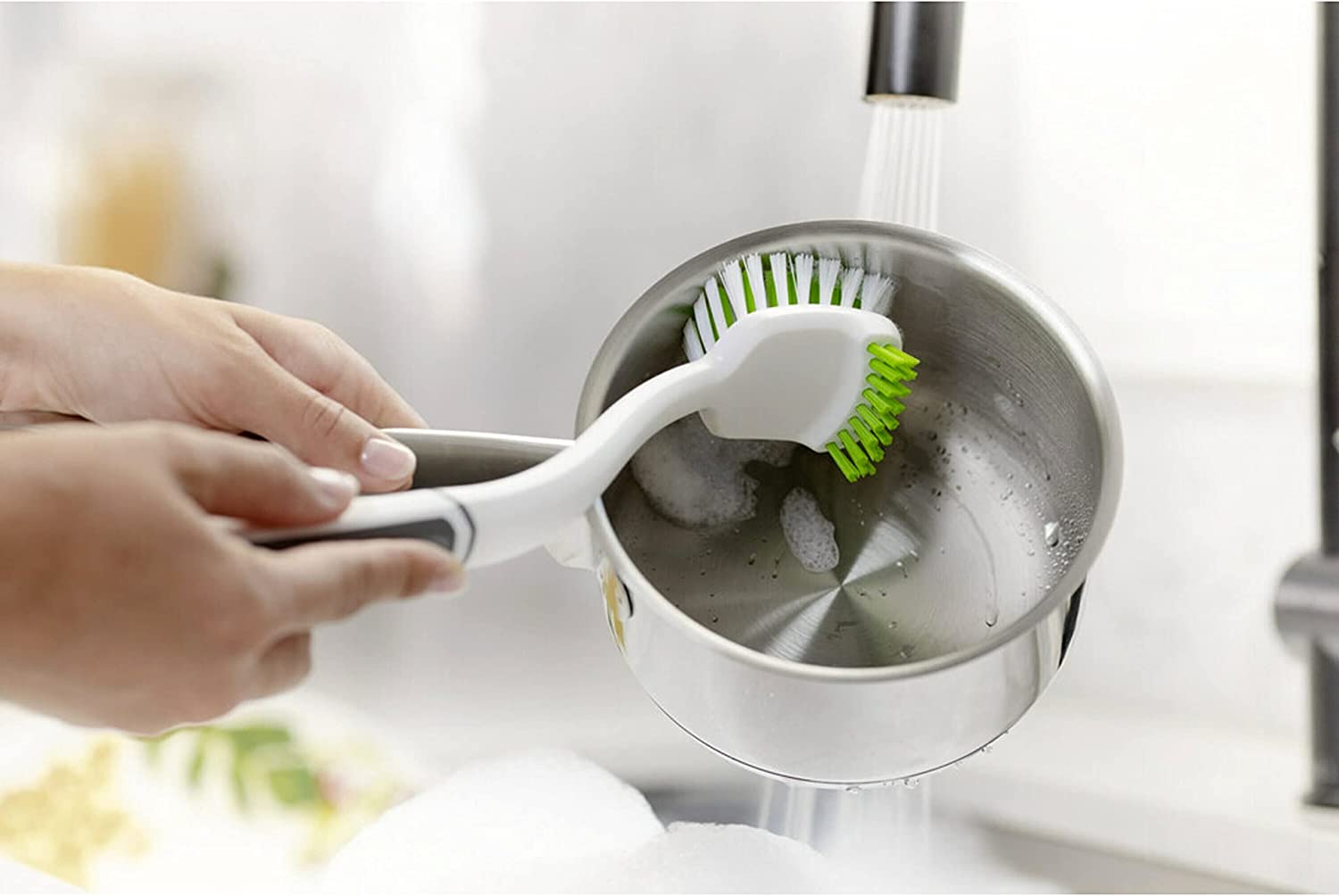 Norpro 2in1 Dish Scrub Brush Dishes Cleaning Scrubber Wand and Pot Scr –  Handy Housewares