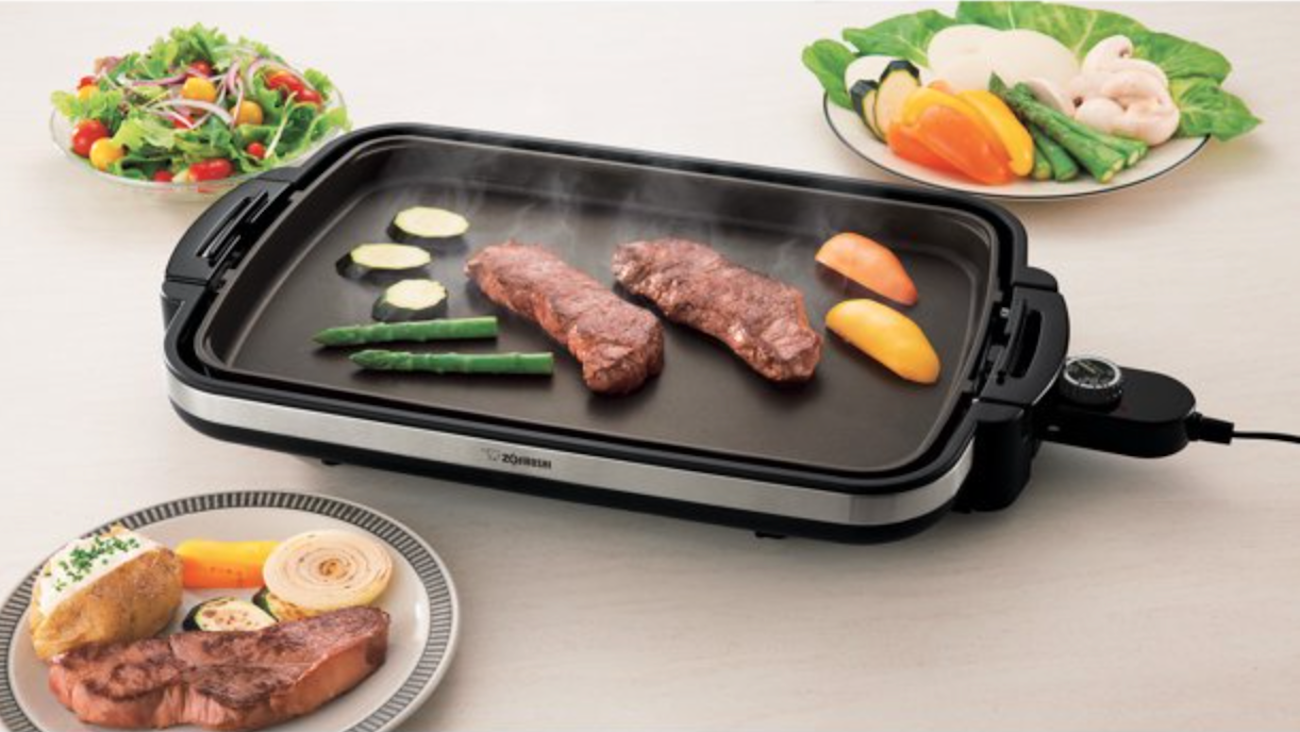 Wolf Gourmet Stainless Steel Electric Griddle with Vented Lid