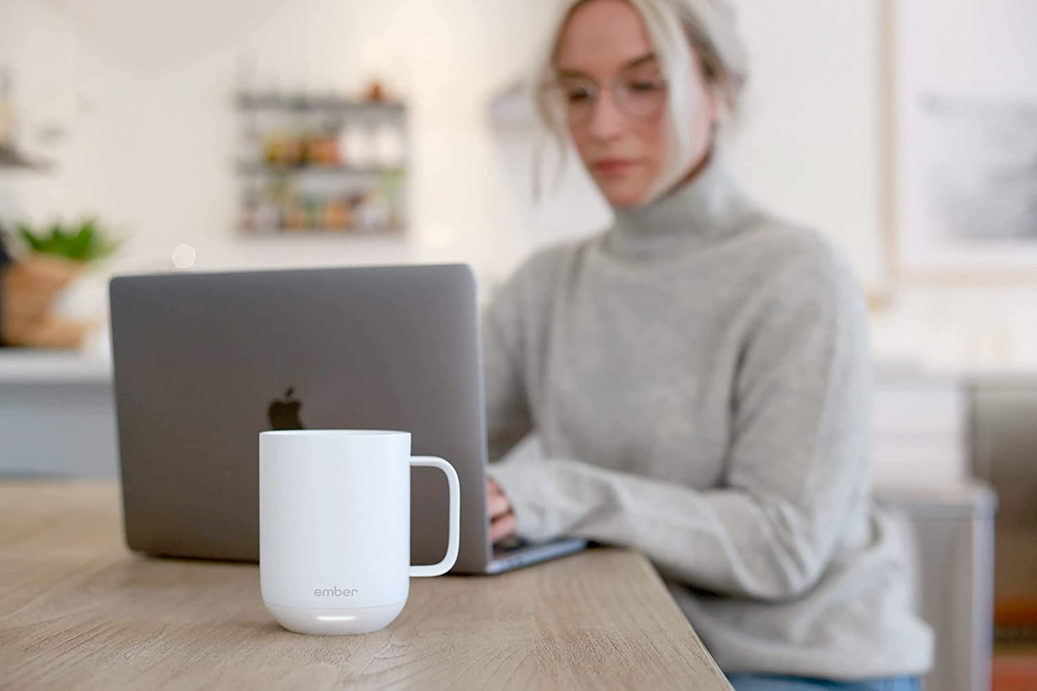 The best self-heating coffee mugs in 2022 to keep your drinks warm