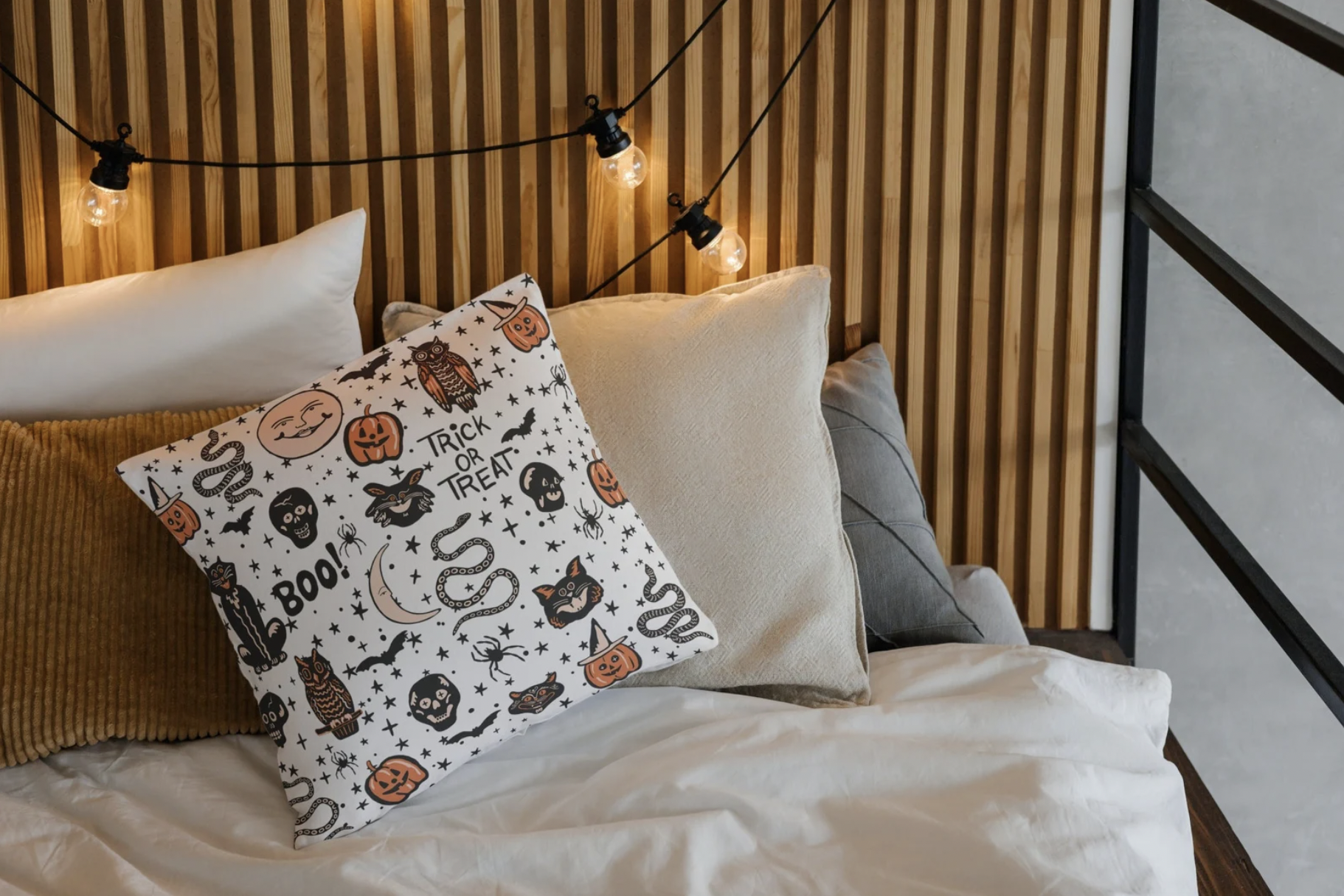 C&F Home 8 x 8 Jack-O-Lantern Petite Hooked Halloween Throw Pillow