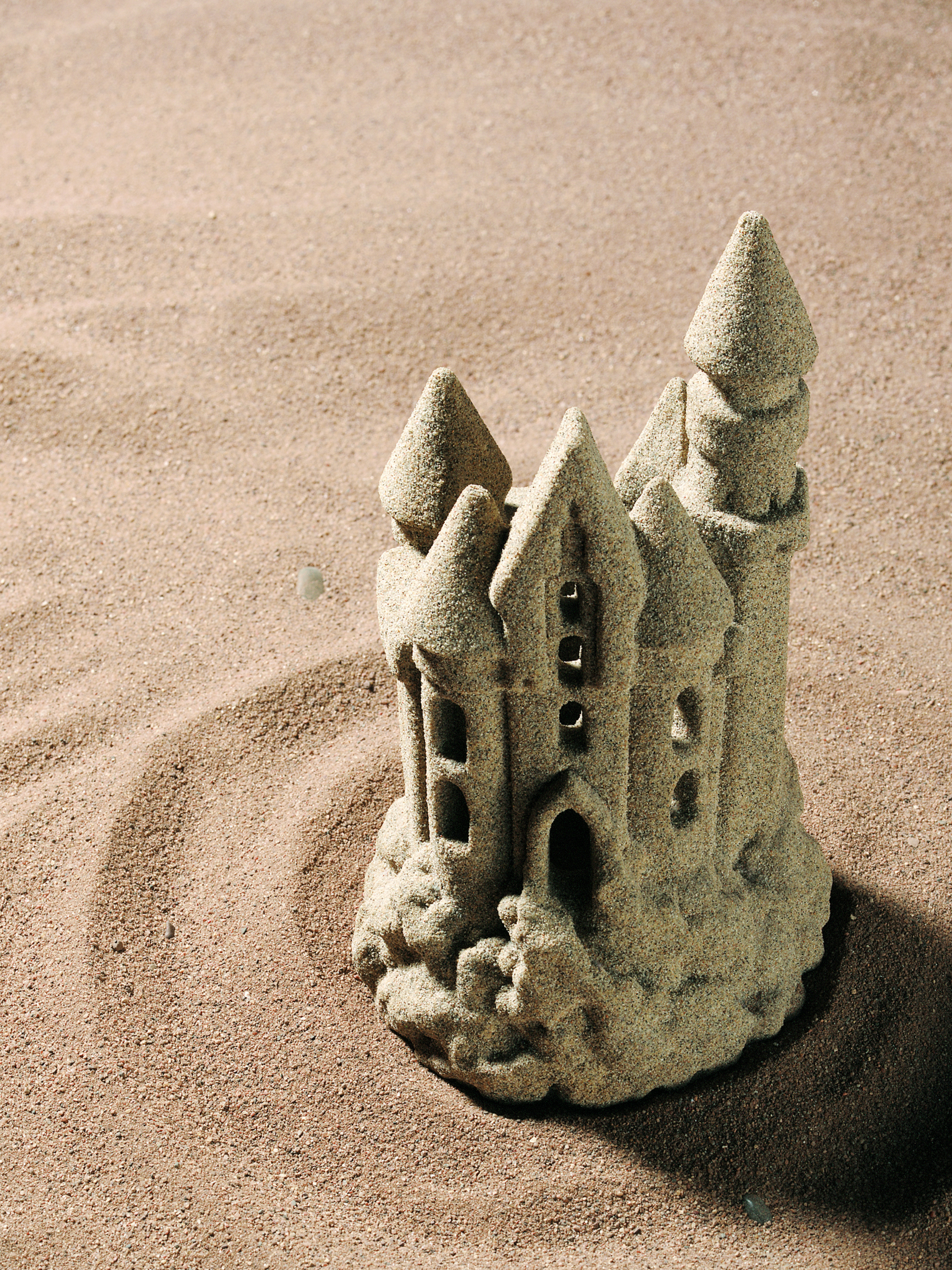 Make a sand castle. Замок из песка. Замки из песка для детей. Постройка замка из песка. Крепость из глины.