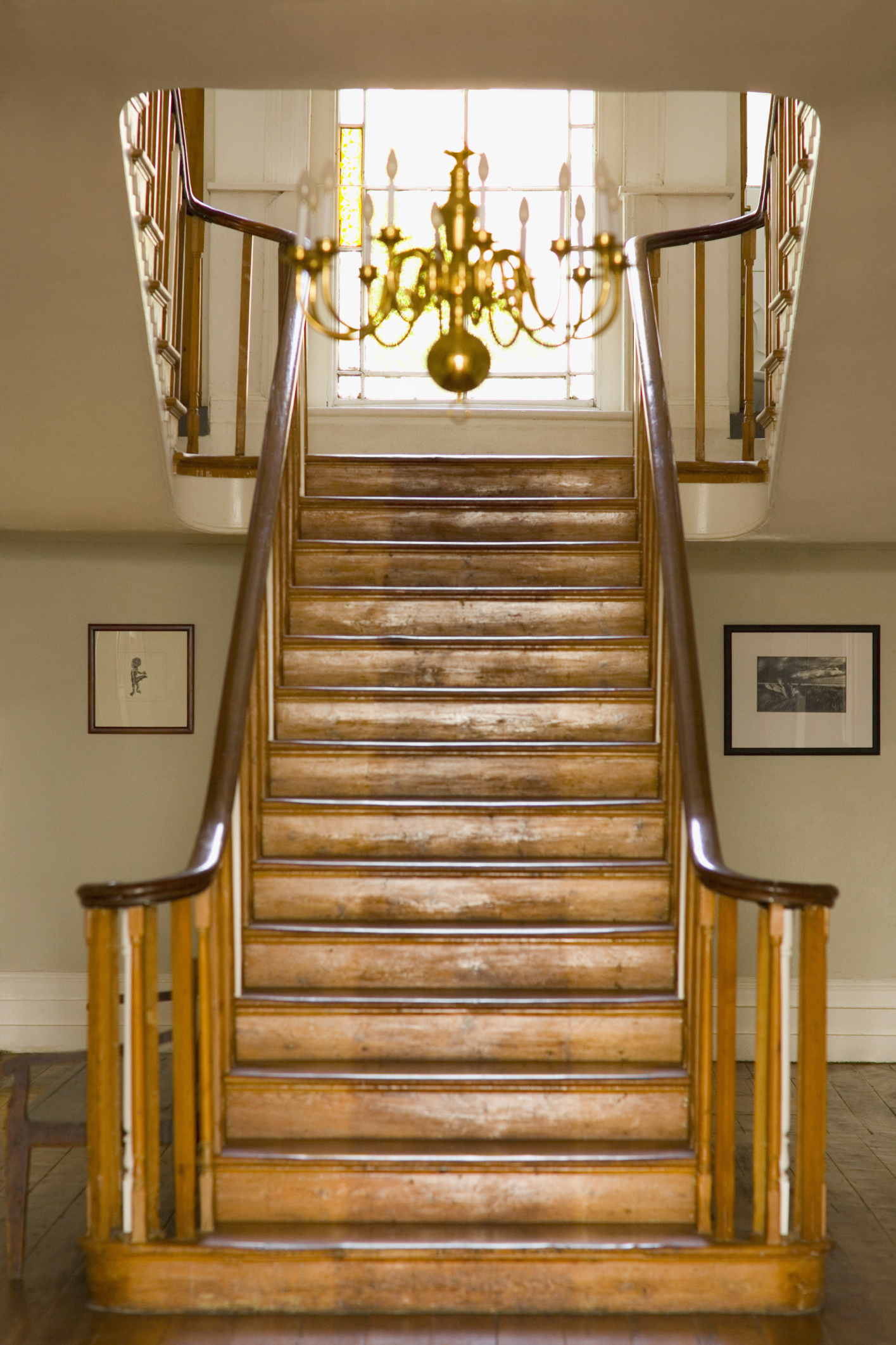 Sanding hotsell wood stairs