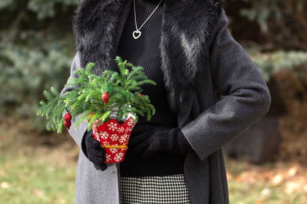 Detachable Faux Fur Coat Collar DIY - A Beautiful Mess