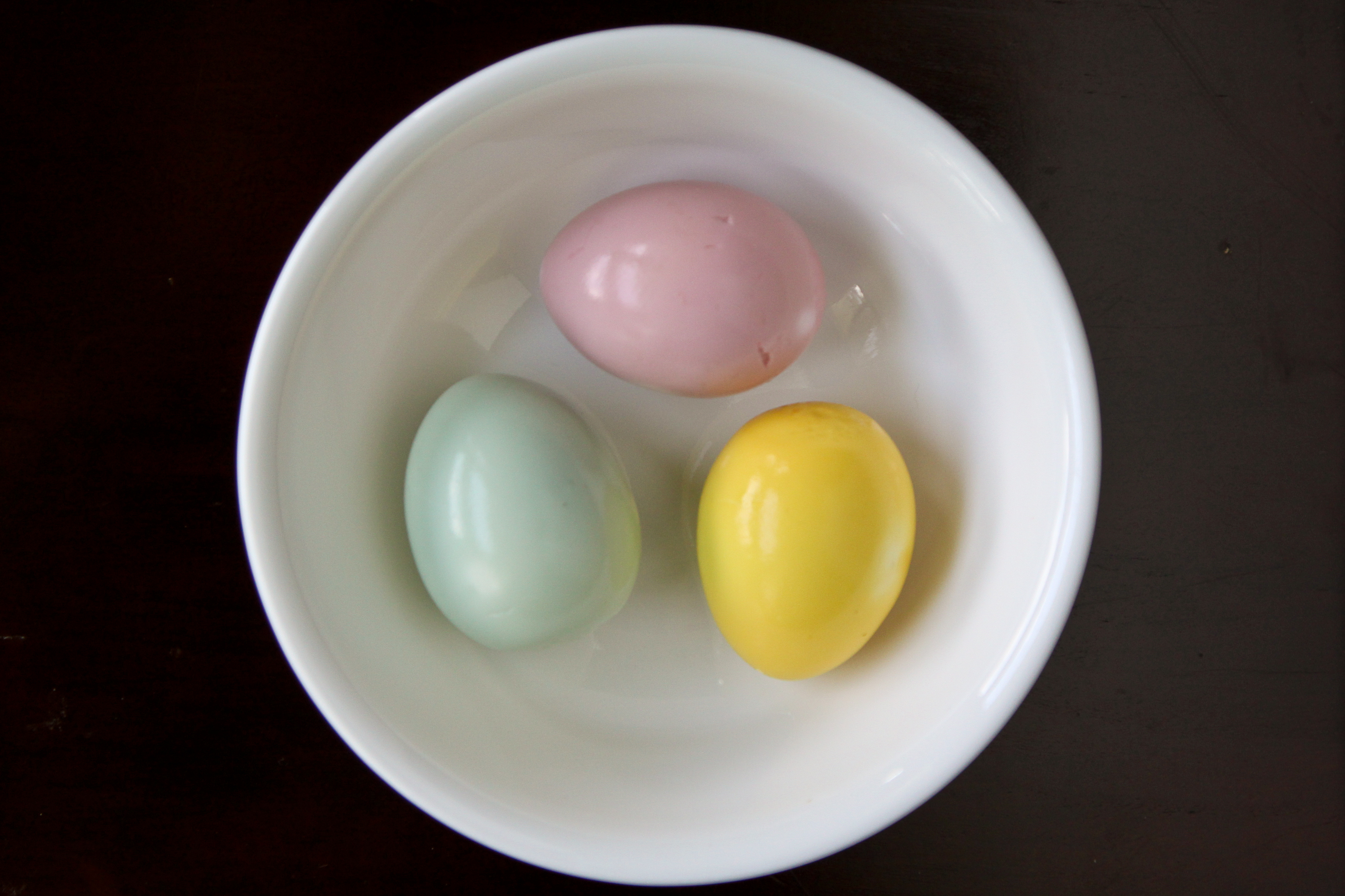 coloring hard boiled egg whites